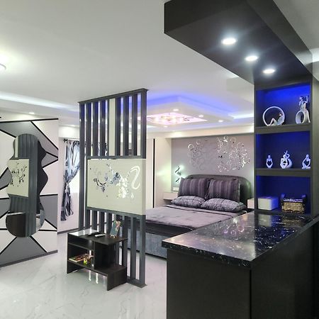 Condo Azur Suites B316 Near Airport, Netflix, Stylish, Cozy With Swimming Pool Lapu-Lapu City Exteriör bild