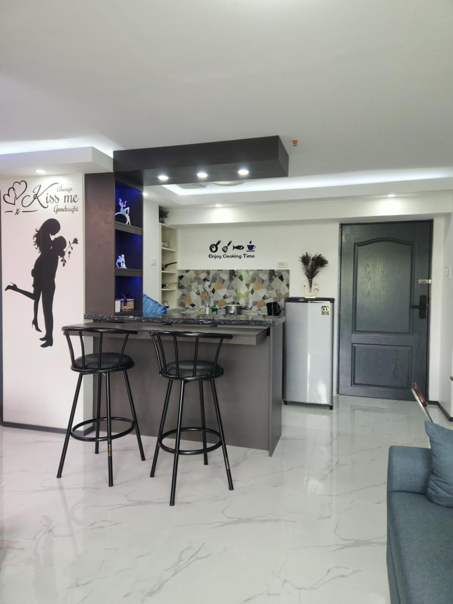 Condo Azur Suites B316 Near Airport, Netflix, Stylish, Cozy With Swimming Pool Lapu-Lapu City Exteriör bild