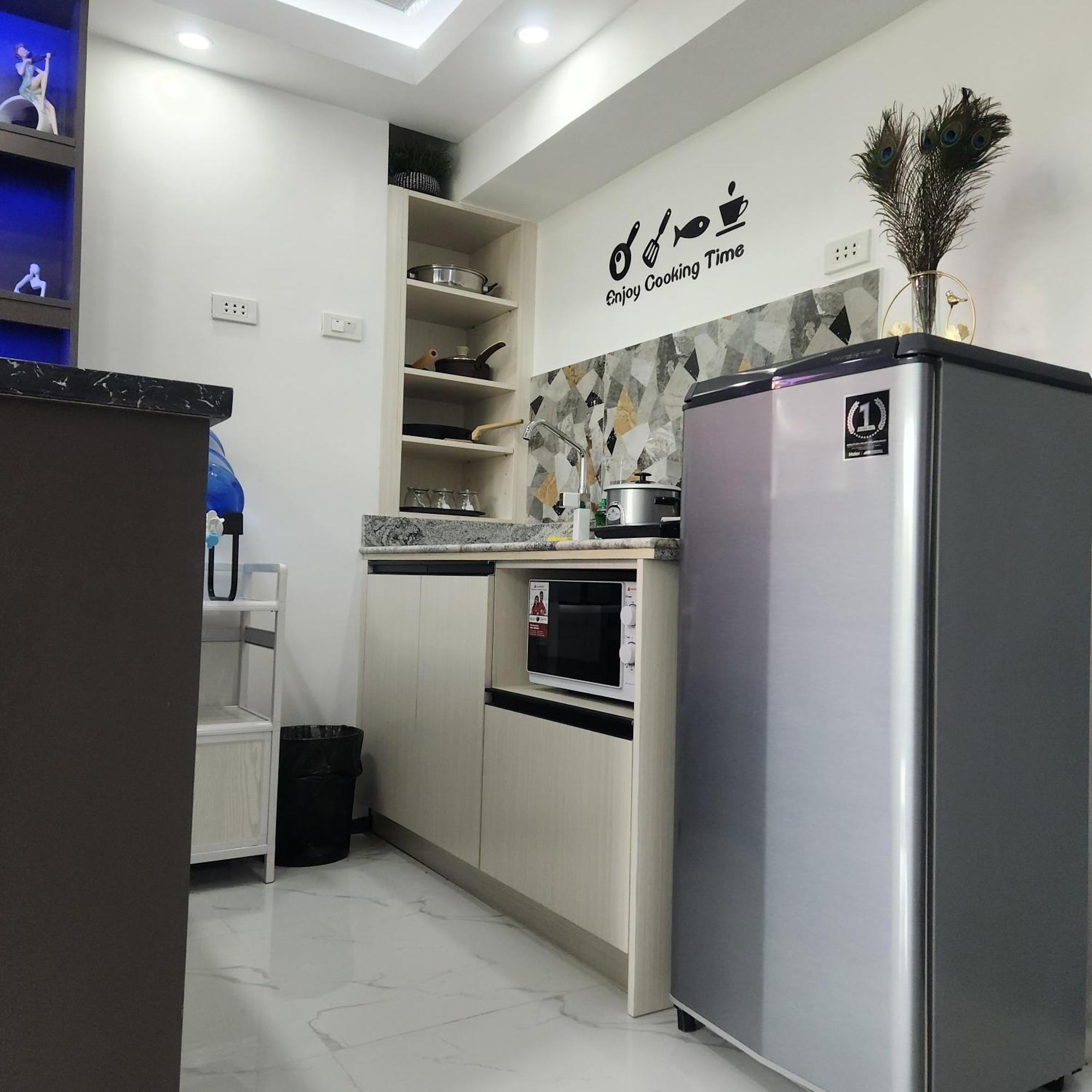 Condo Azur Suites B316 Near Airport, Netflix, Stylish, Cozy With Swimming Pool Lapu-Lapu City Exteriör bild